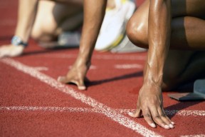 恩多耶-布鲁阿尔赛场表现引发媒体关注，恩多尔篮球