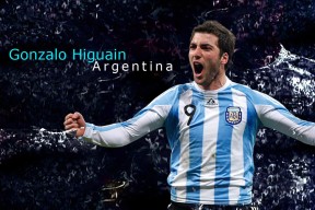 球队战术革新引外界关注，足球队战术训练方案